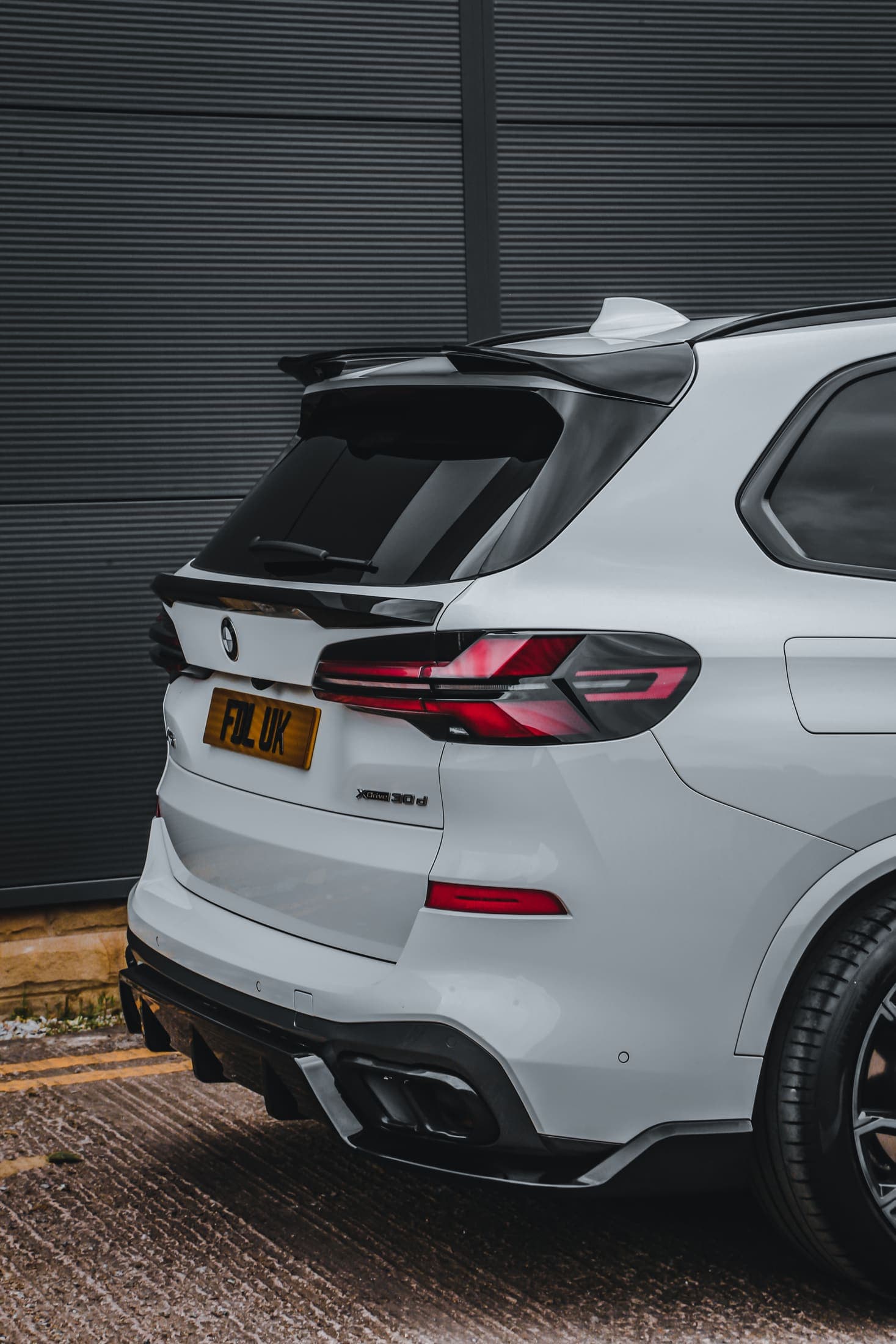 BMW X5 G05 Facelift White still