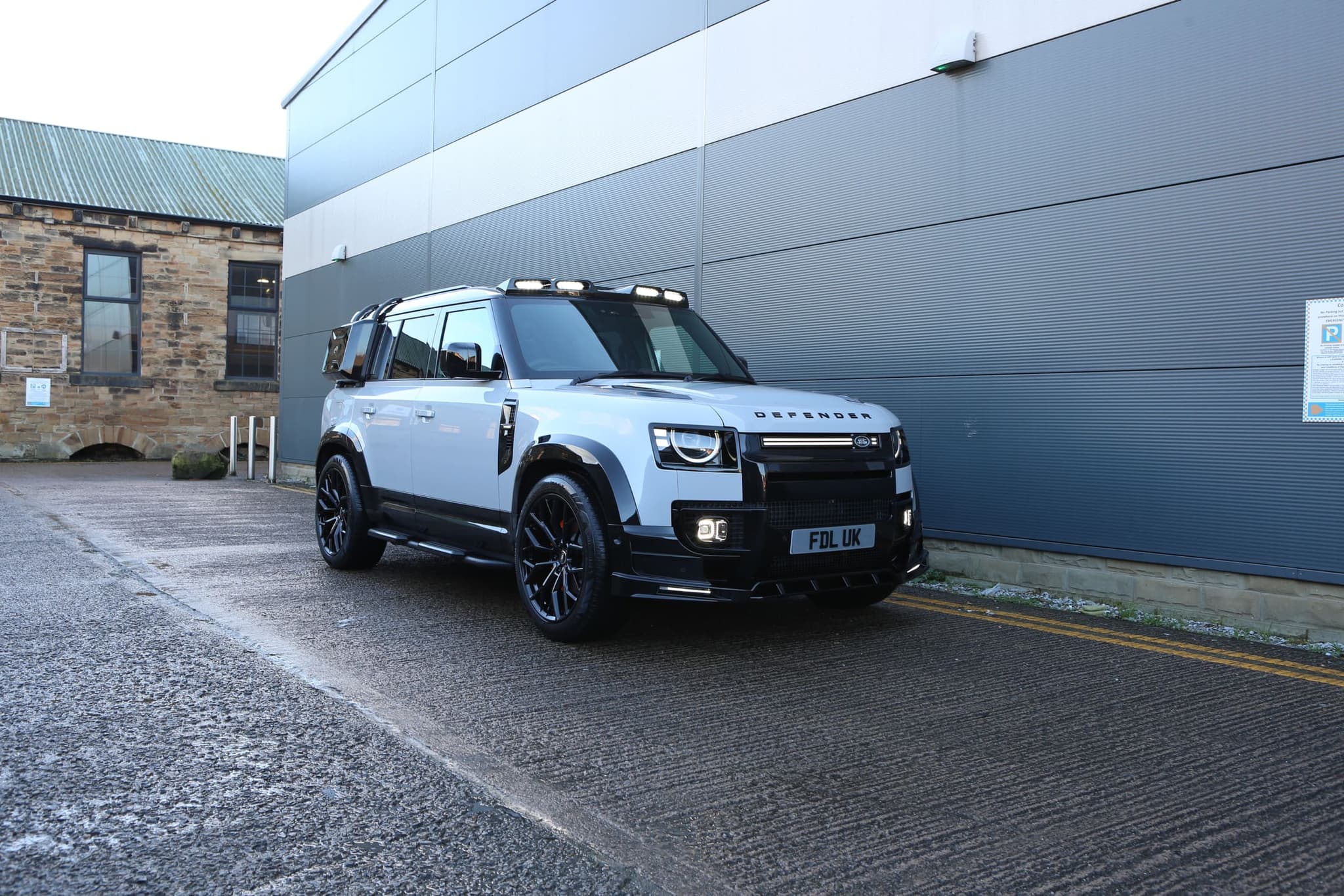 Defender Borasco Grey still