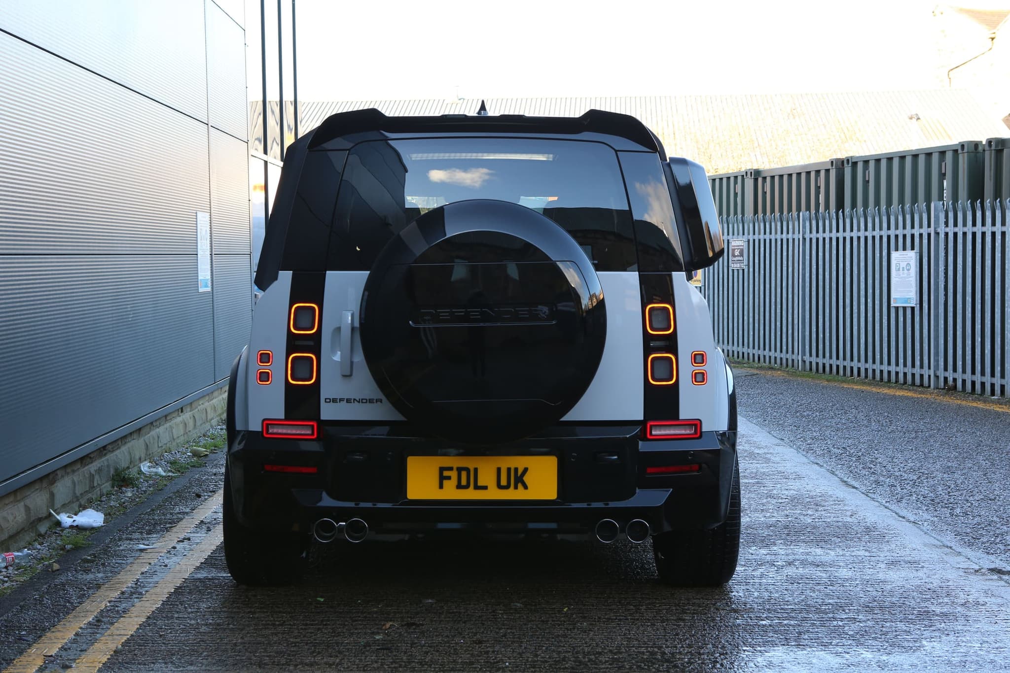 Defender Borasco Grey still