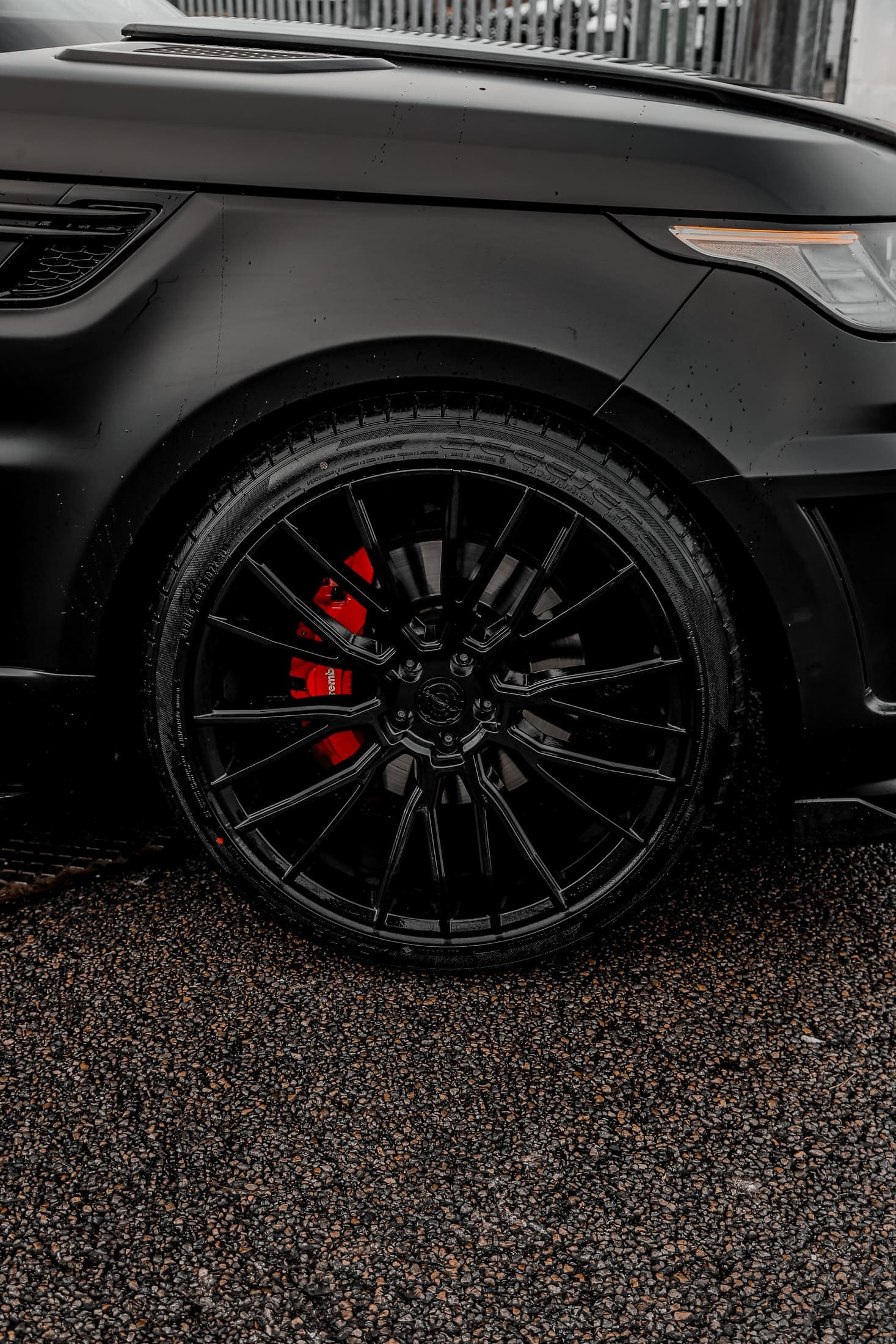 Range Rover Sport LM Bodykit still