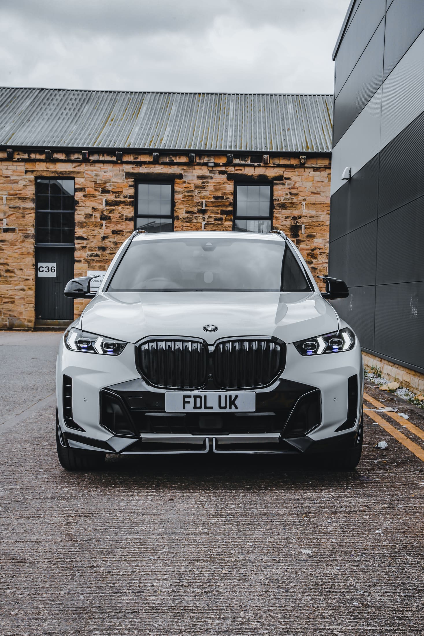 BMW X5 G05 Facelift White still