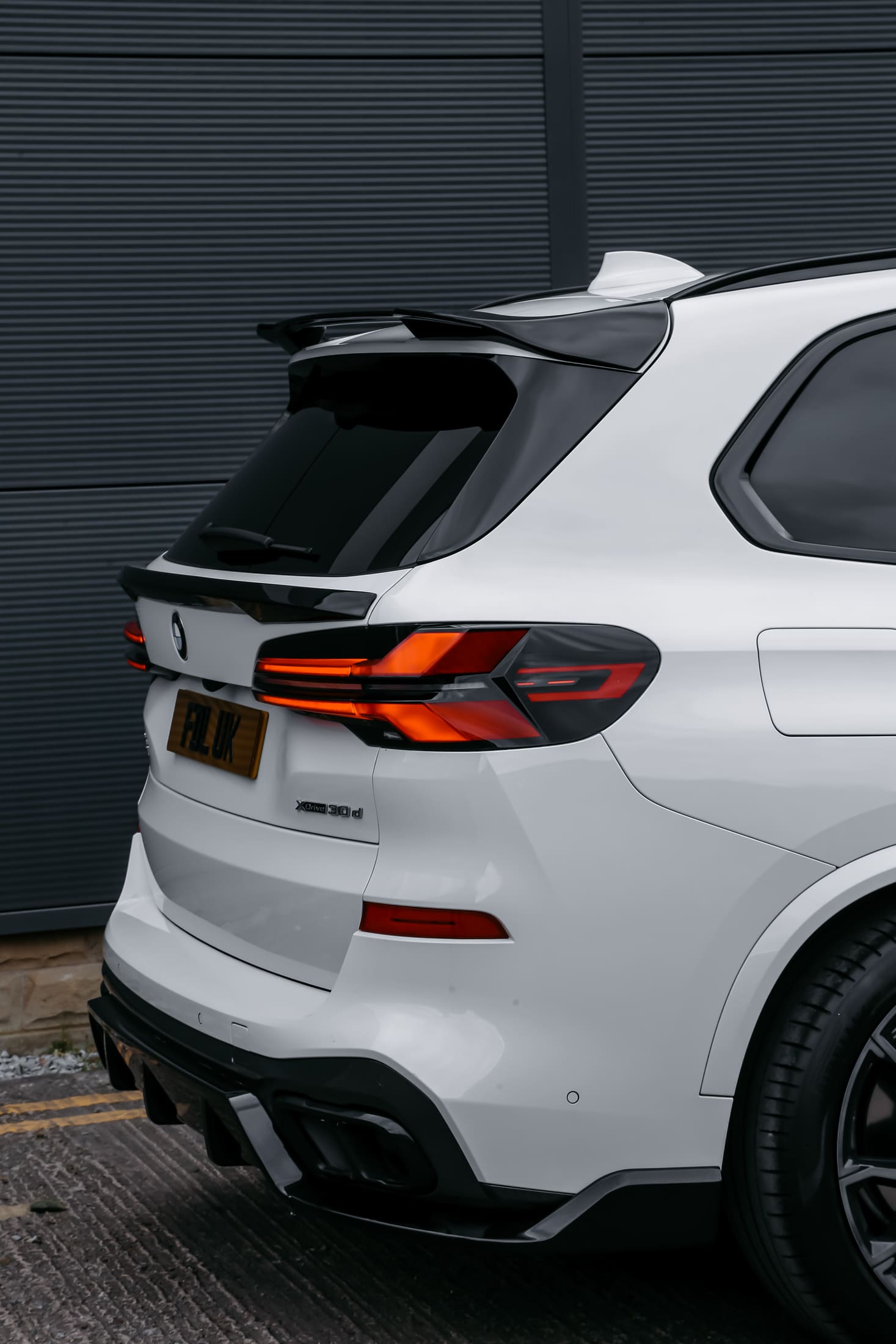 BMW X5 G05 Facelift White still