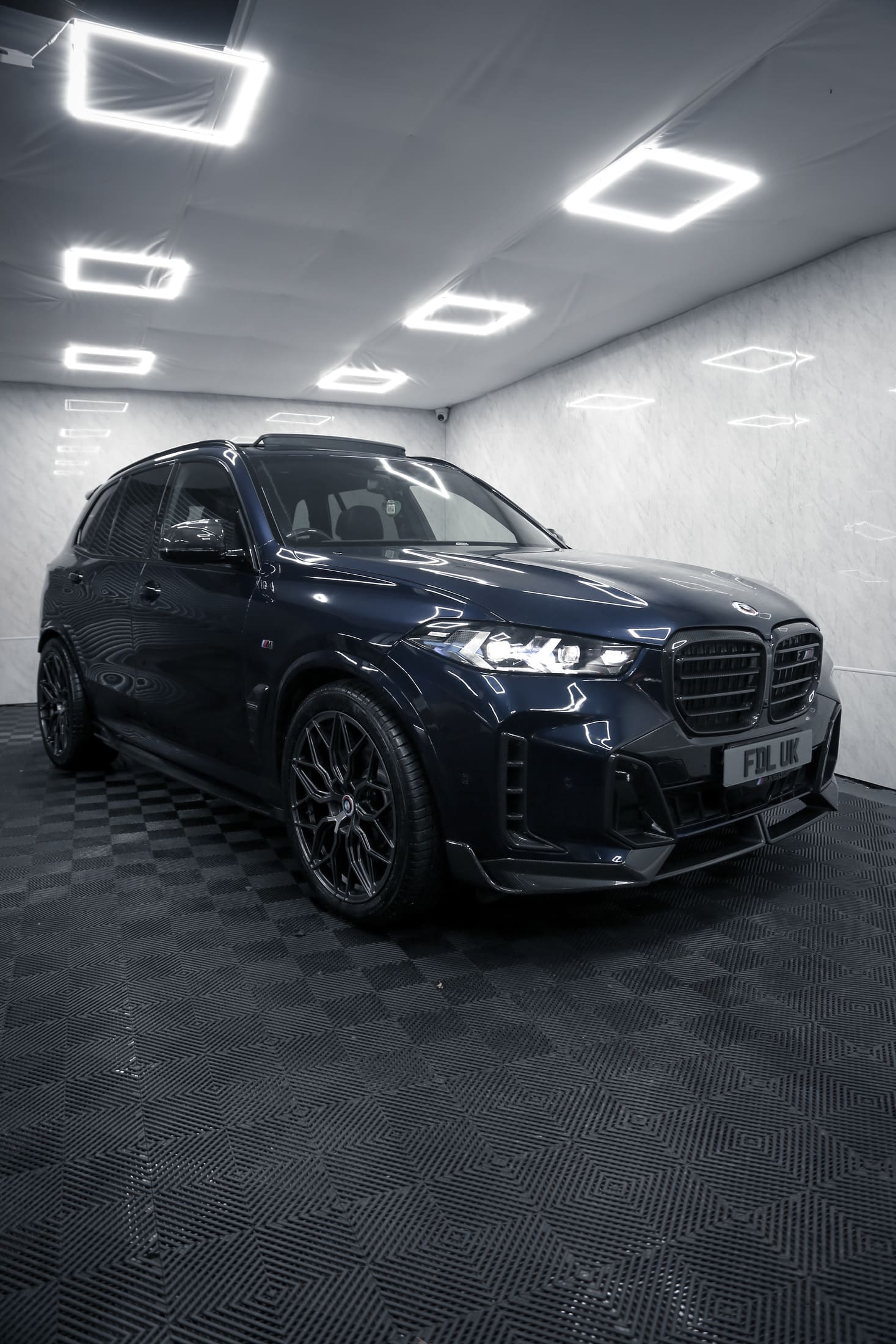 BMW X5 LCI still