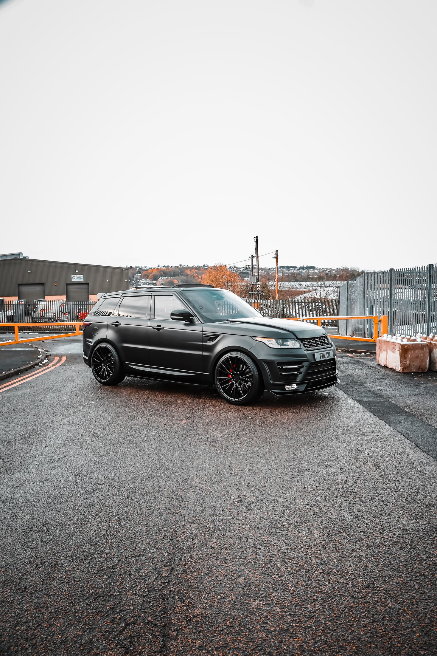 Range Rover Sport LM Bodykit still