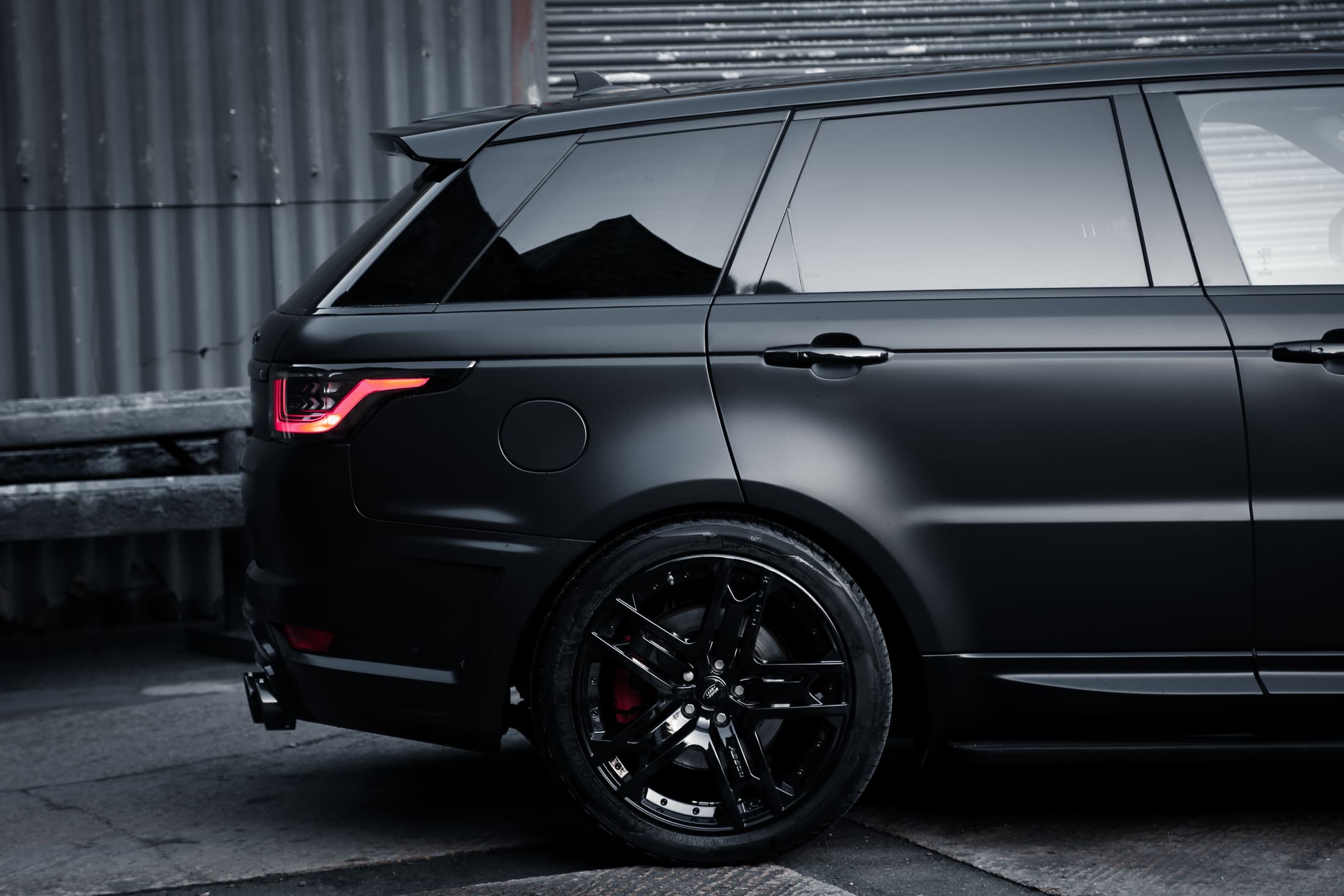 Range Rover Sport LM Satin Black still